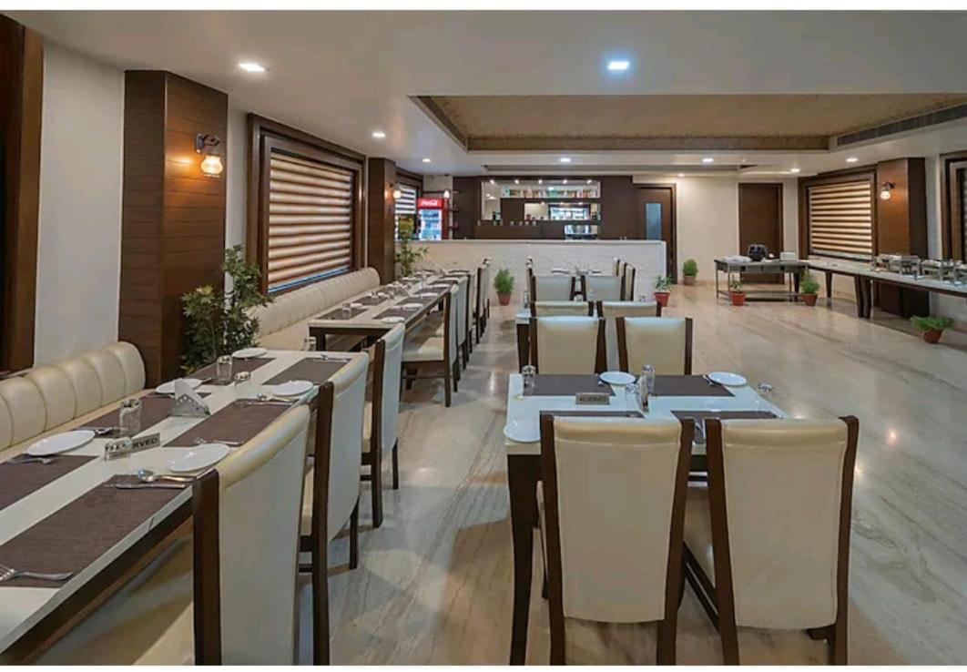 Hotel Agra Grande By Goyal Hoteliers 外观 照片