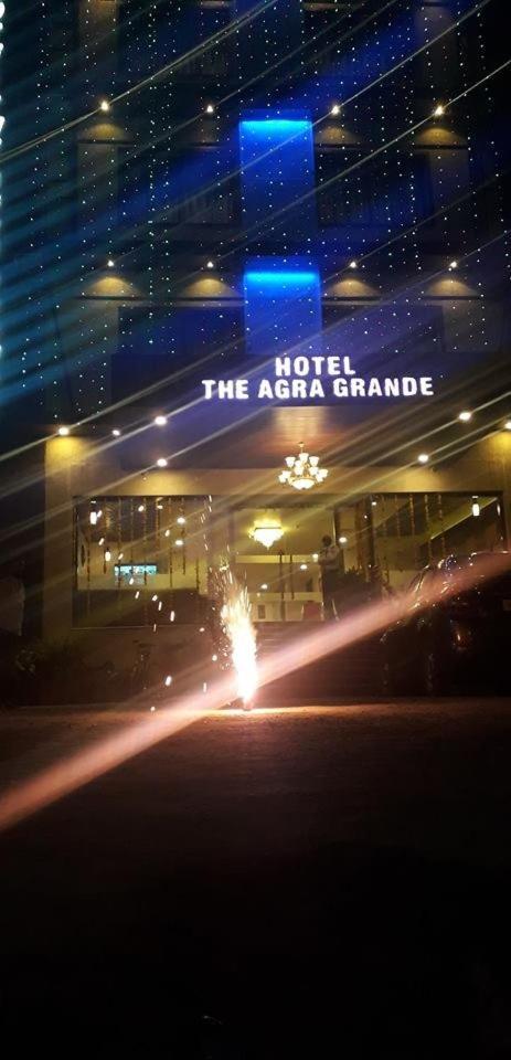 Hotel Agra Grande By Goyal Hoteliers 外观 照片