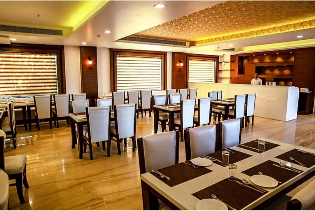 Hotel Agra Grande By Goyal Hoteliers 外观 照片