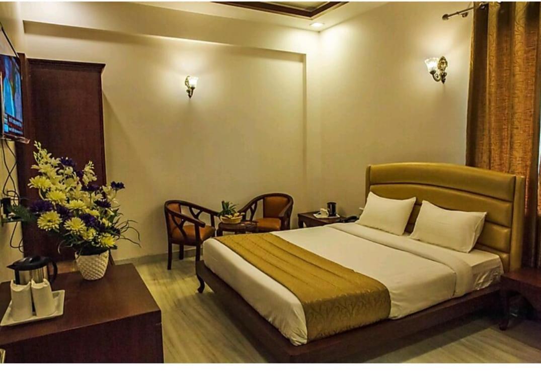 Hotel Agra Grande By Goyal Hoteliers 外观 照片