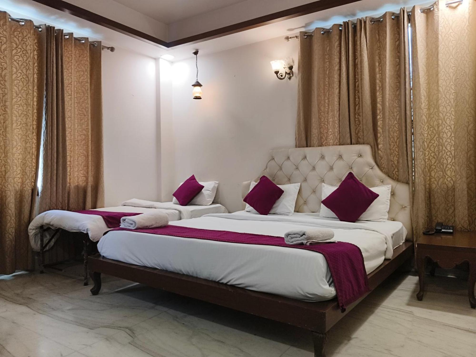 Hotel Agra Grande By Goyal Hoteliers 外观 照片